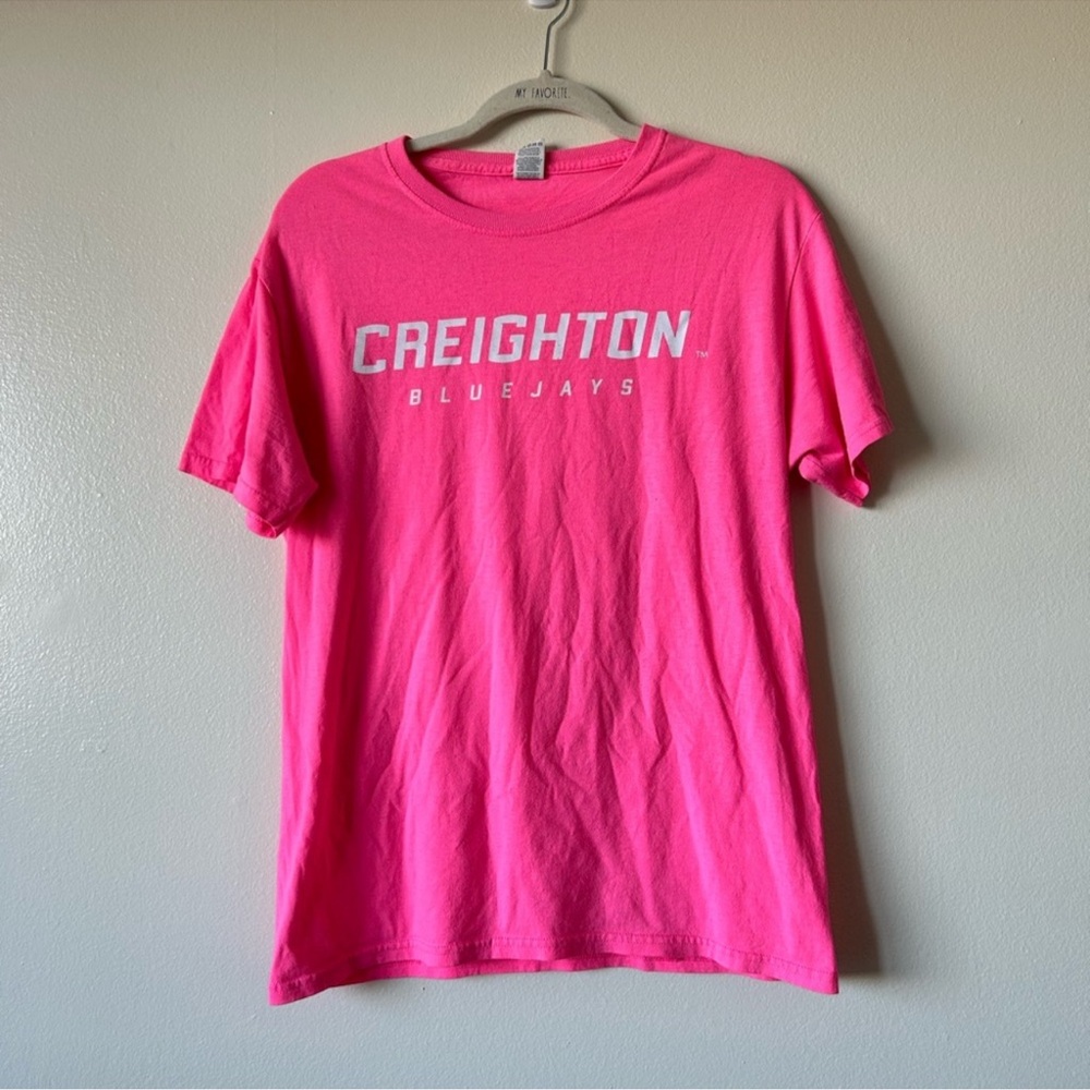 NWOT Medium Creighton Bluejays Promotion Hot Pink Tshirt Basketball 100% Cotton